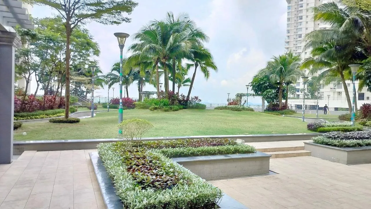 Flowers @ Country Garden Danga Bay Johor Bahru Apartment
